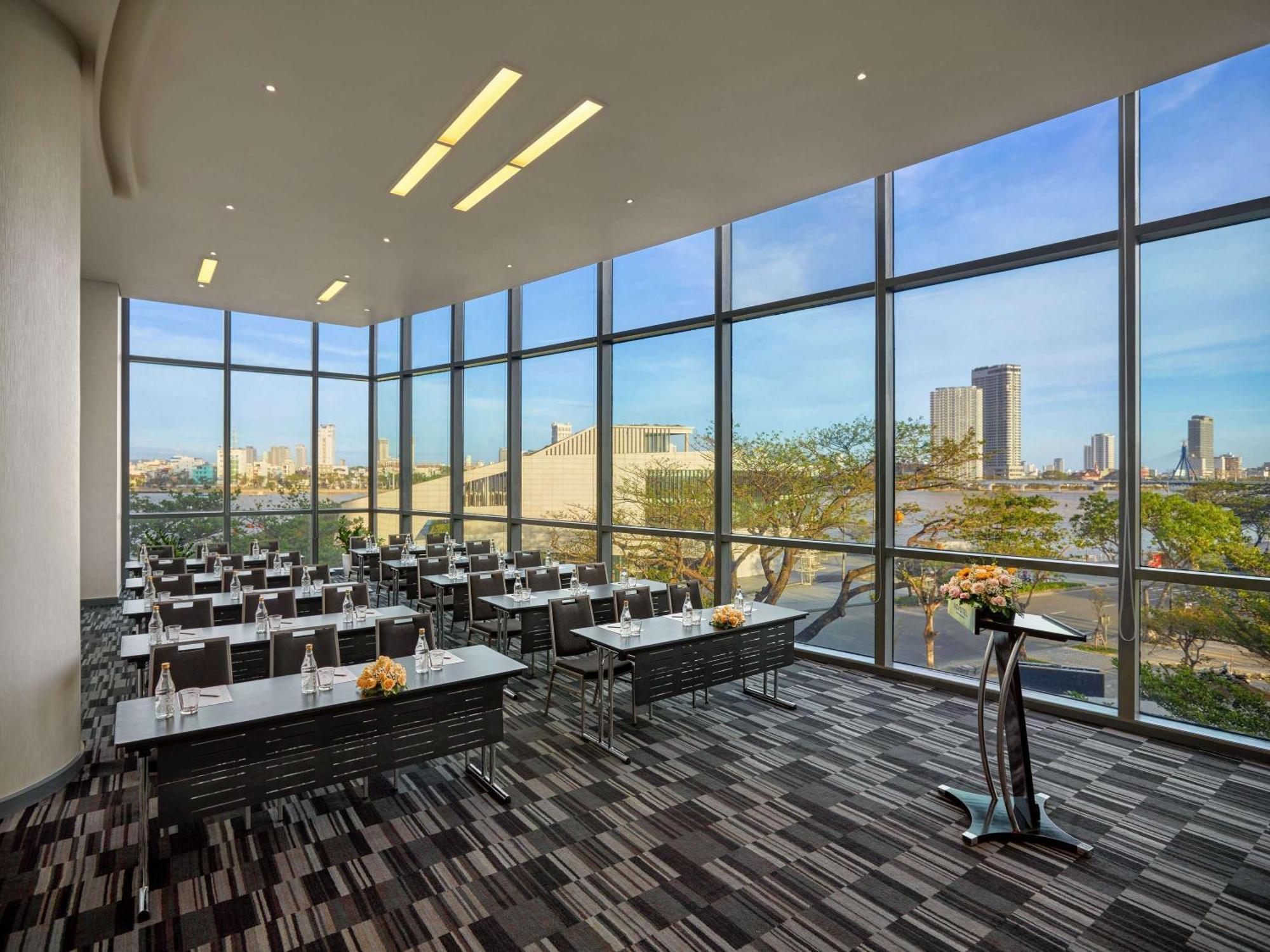 Novotel Danang Premier Han River Екстериор снимка