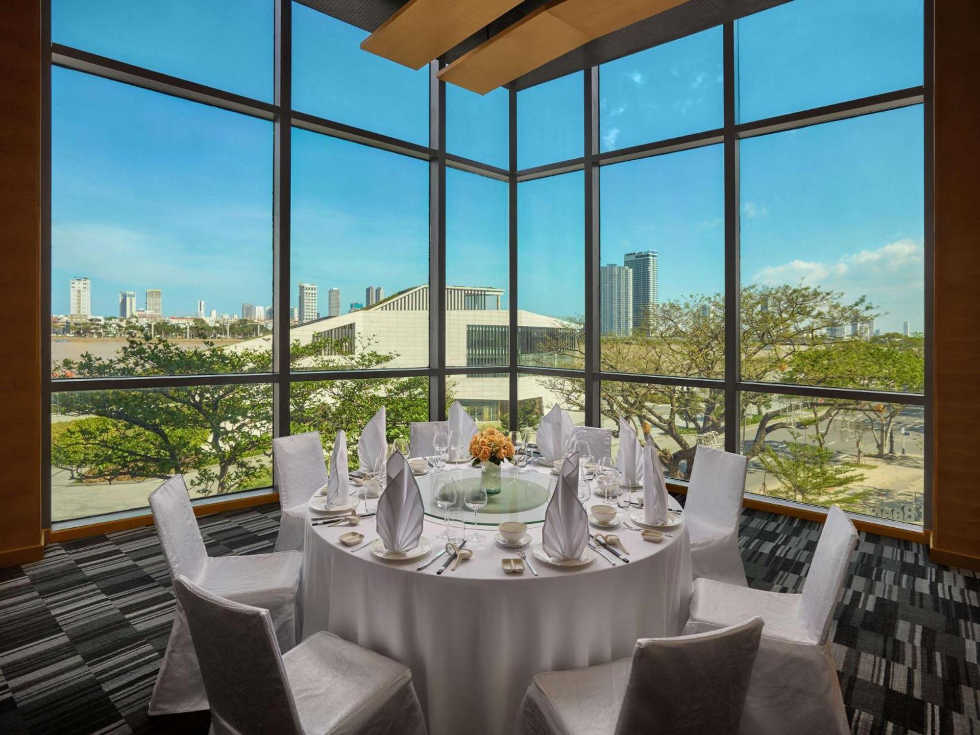 Novotel Danang Premier Han River Екстериор снимка